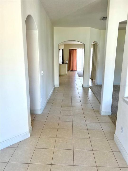 For Rent: $2,900 (4 beds, 3 baths, 2762 Square Feet)