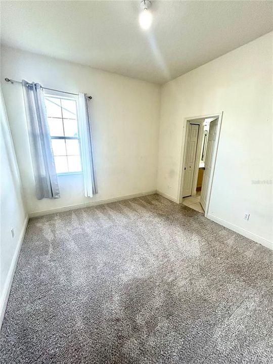 For Rent: $2,900 (4 beds, 3 baths, 2762 Square Feet)