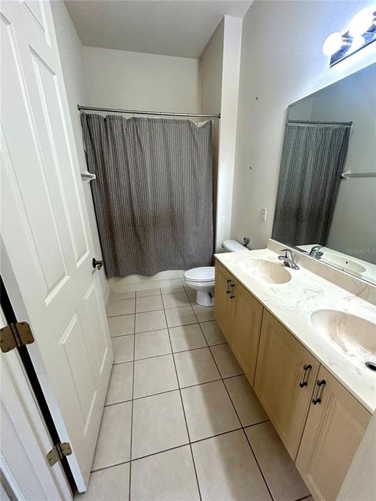 For Rent: $2,900 (4 beds, 3 baths, 2762 Square Feet)