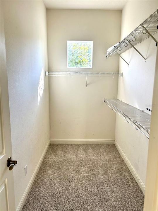 For Rent: $2,900 (4 beds, 3 baths, 2762 Square Feet)