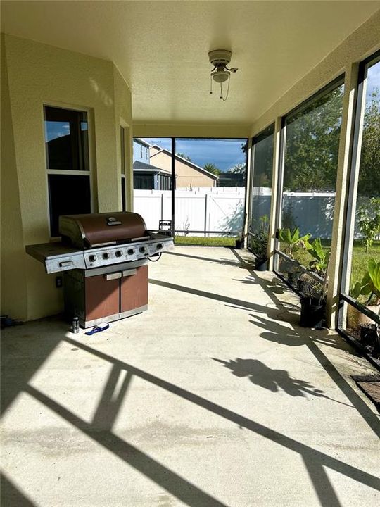 For Rent: $2,900 (4 beds, 3 baths, 2762 Square Feet)