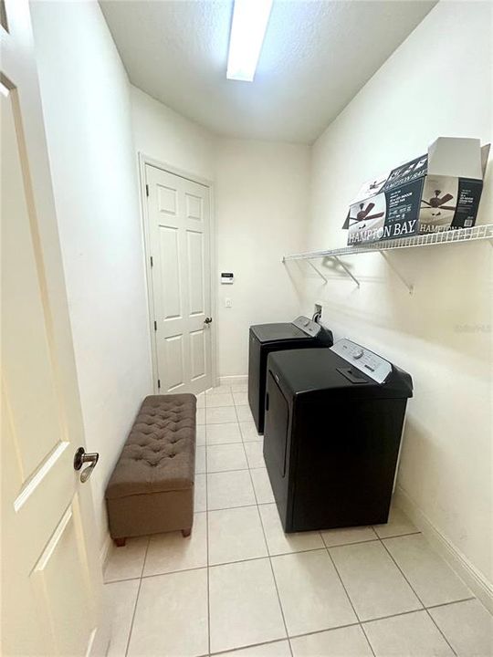 For Rent: $2,900 (4 beds, 3 baths, 2762 Square Feet)