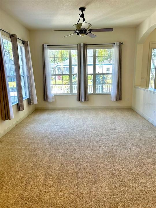 For Rent: $2,900 (4 beds, 3 baths, 2762 Square Feet)