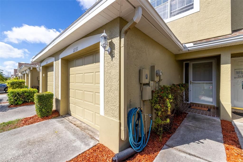 For Sale: $399,900 (2 beds, 2 baths, 1332 Square Feet)