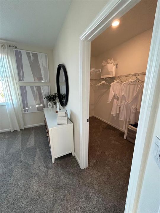 En Renta: $3,200 (4 camas, 3 baños, 2030 Pies cuadrados)