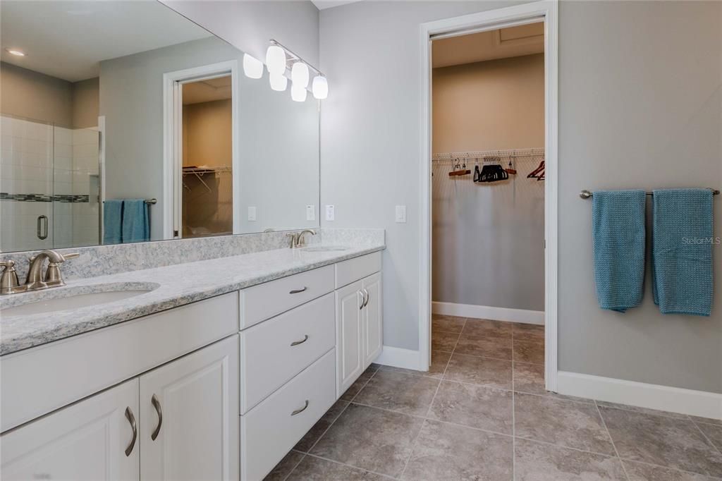 На продажу: $398,000 (2 спален, 2 ванн, 1582 Квадратных фут)