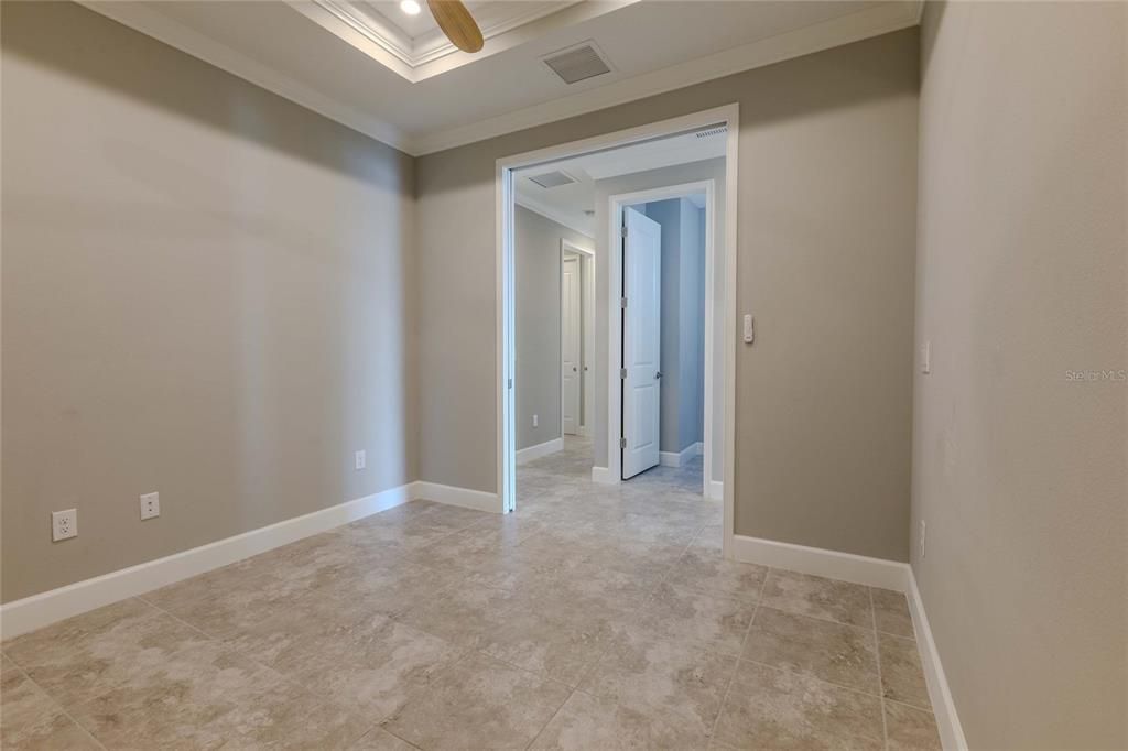 На продажу: $398,000 (2 спален, 2 ванн, 1582 Квадратных фут)