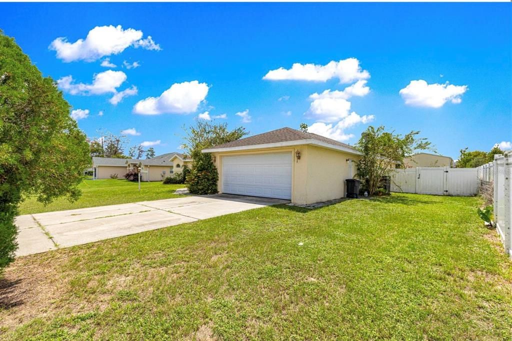 For Sale: $310,000 (3 beds, 2 baths, 2062 Square Feet)