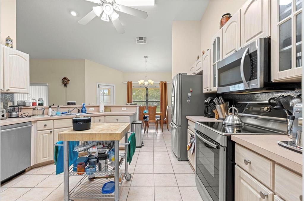 For Sale: $310,000 (3 beds, 2 baths, 2062 Square Feet)