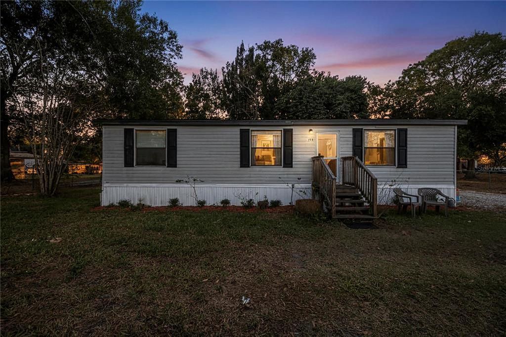 For Sale: $169,000 (3 beds, 2 baths, 1188 Square Feet)