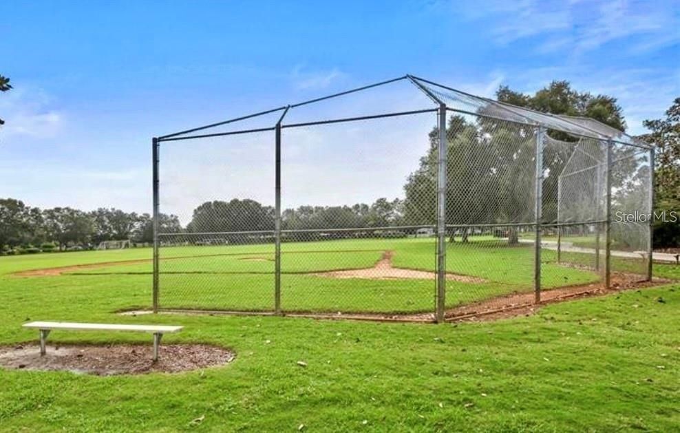 出租: $3,400 (3 贝兹, 2 浴室, 2015 平方英尺)