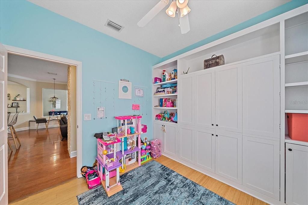 出租: $3,400 (3 贝兹, 2 浴室, 2015 平方英尺)