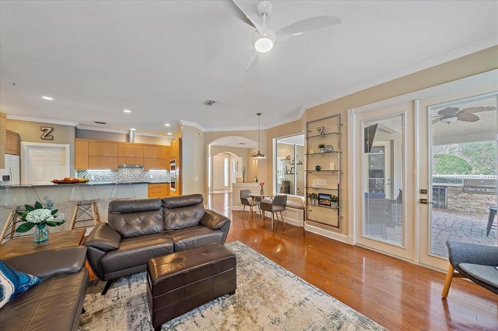 出租: $3,400 (3 贝兹, 2 浴室, 2015 平方英尺)