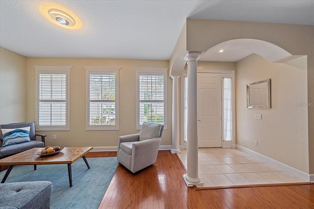 出租: $3,400 (3 贝兹, 2 浴室, 2015 平方英尺)