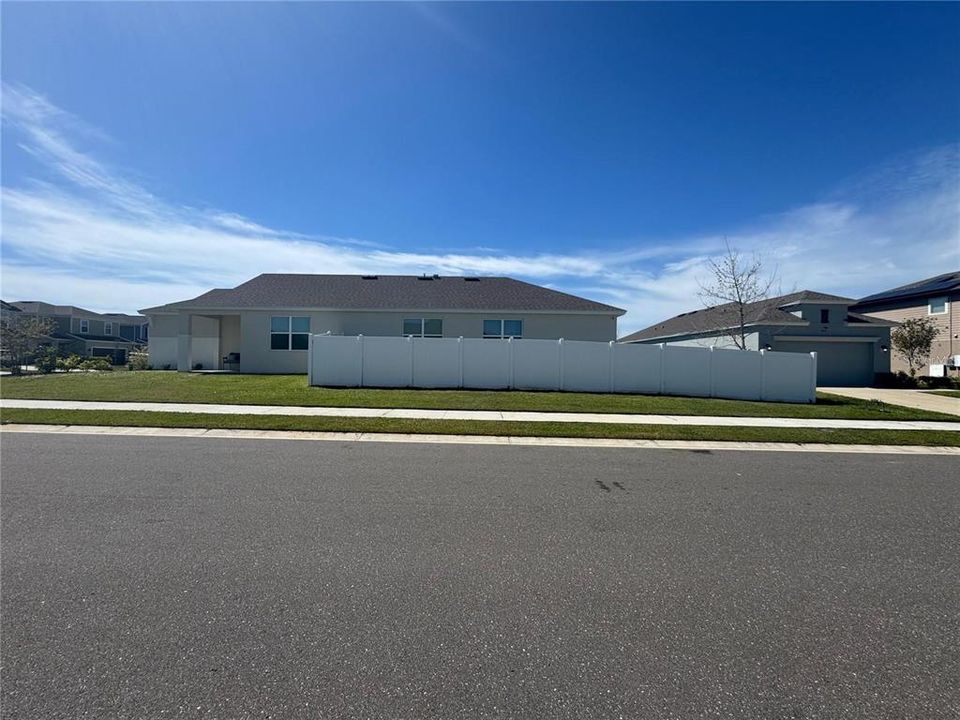 В аренду: $2,500 (3 спален, 2 ванн, 1626 Квадратных фут)