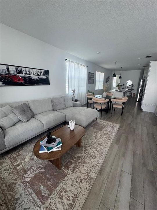 В аренду: $2,500 (3 спален, 2 ванн, 1626 Квадратных фут)