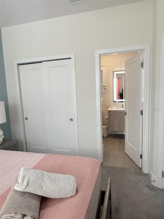 En Renta: $2,650 (4 camas, 3 baños, 1888 Pies cuadrados)