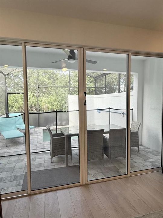 En Renta: $2,650 (4 camas, 3 baños, 1888 Pies cuadrados)