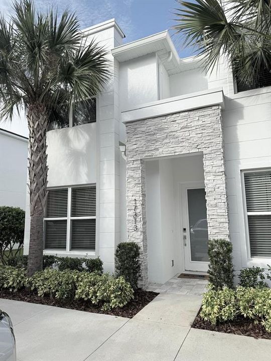 En Renta: $2,650 (4 camas, 3 baños, 1888 Pies cuadrados)