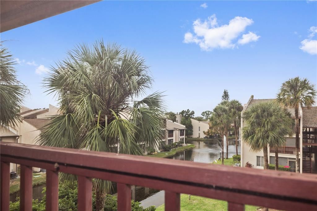 待售: $99,900 (1 贝兹, 1 浴室, 710 平方英尺)