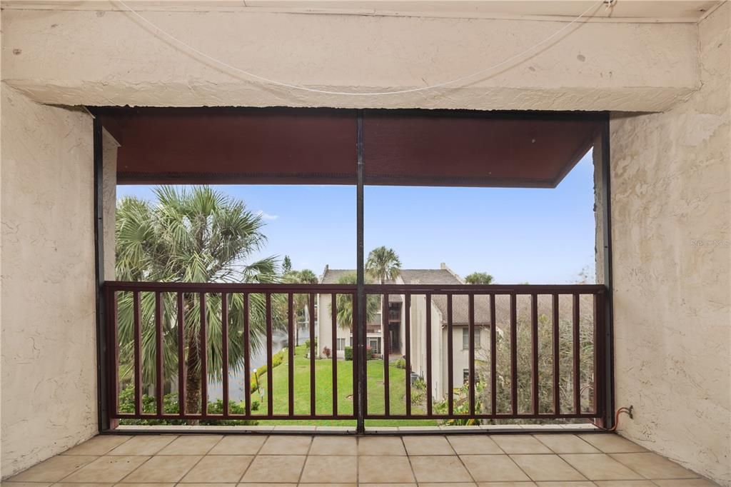 待售: $99,900 (1 贝兹, 1 浴室, 710 平方英尺)