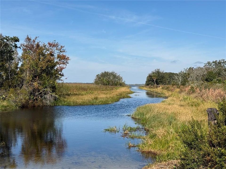 待售: $320,000 (3 贝兹, 2 浴室, 2164 平方英尺)