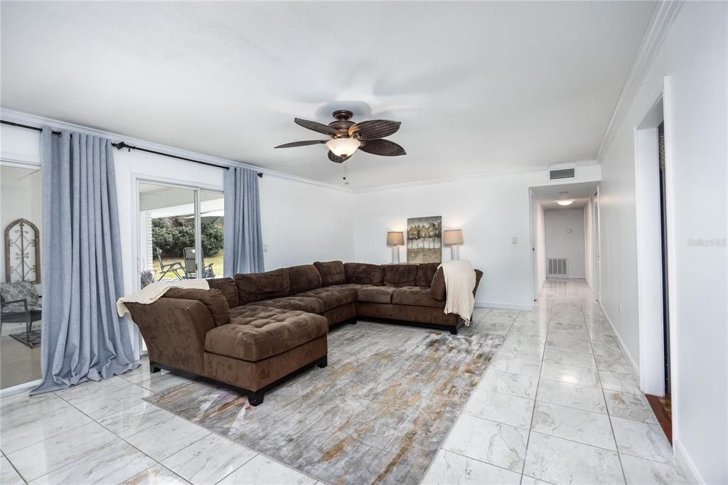 На продажу: $280,000 (3 спален, 2 ванн, 2176 Квадратных фут)