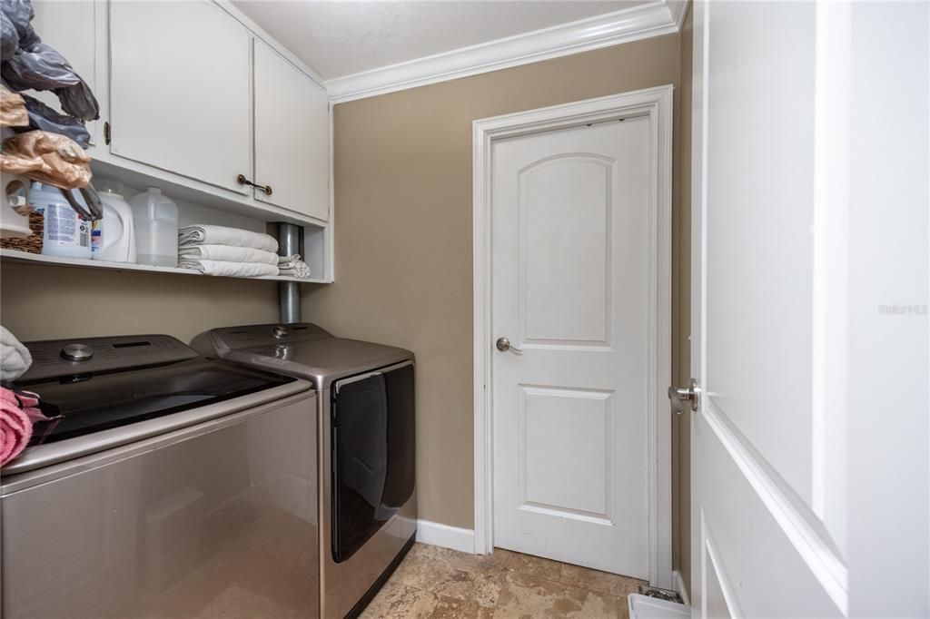 На продажу: $280,000 (3 спален, 2 ванн, 2176 Квадратных фут)