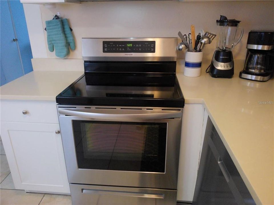 En Venta: $419,000 (2 camas, 1 baños, 780 Pies cuadrados)