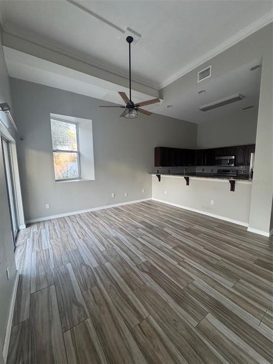 En Venta: $160,000 (3 camas, 3 baños, 1633 Pies cuadrados)