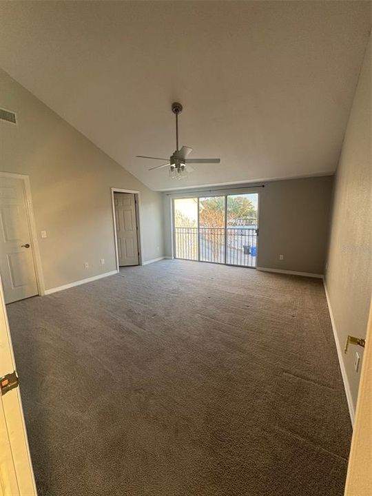 En Venta: $160,000 (3 camas, 3 baños, 1633 Pies cuadrados)