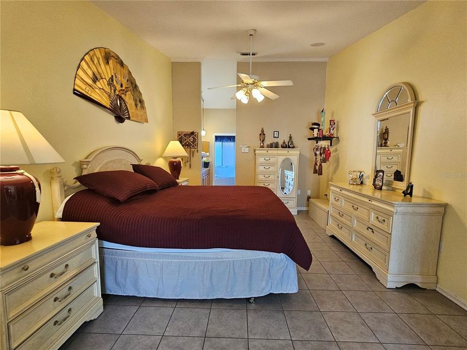 В аренду: $4,500 (4 спален, 2 ванн, 2861 Квадратных фут)