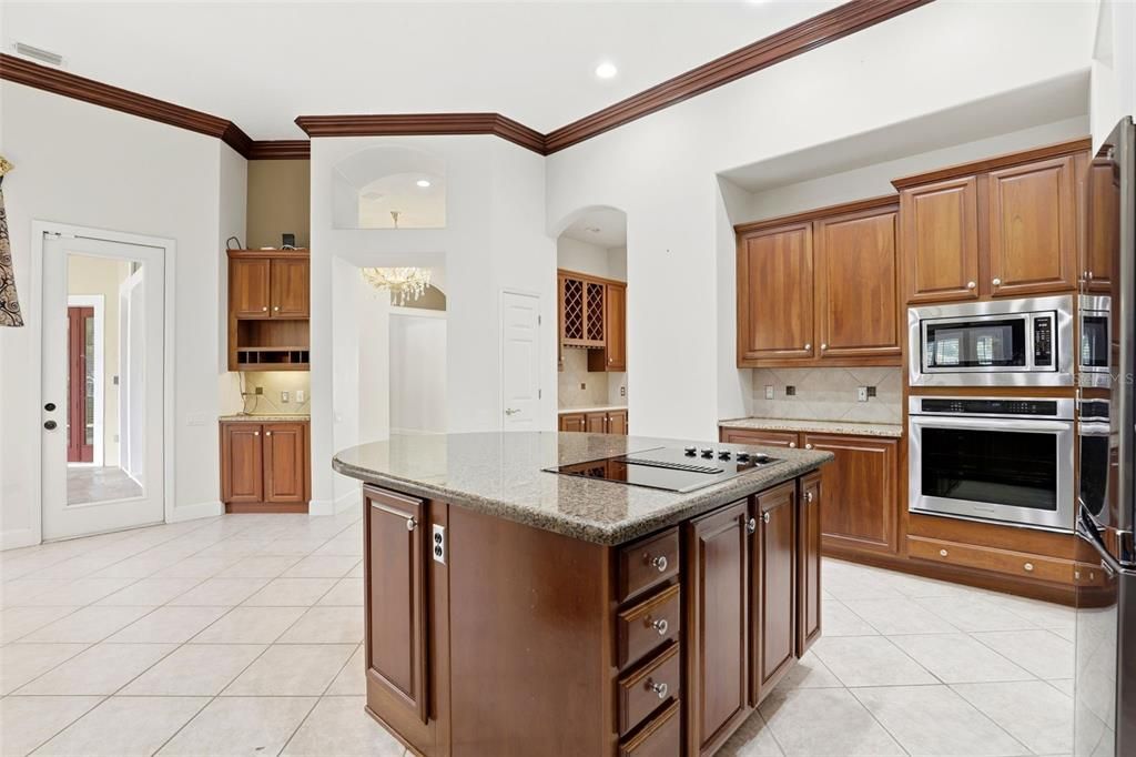 En Venta: $1,250,000 (4 camas, 5 baños, 3736 Pies cuadrados)