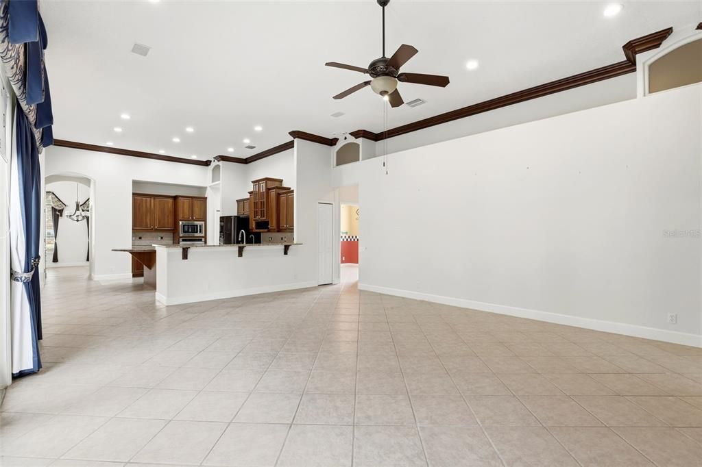 En Venta: $1,250,000 (4 camas, 5 baños, 3736 Pies cuadrados)