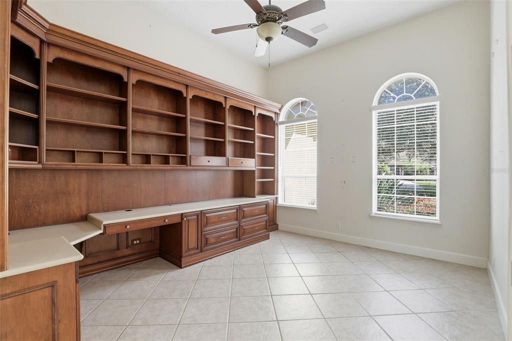 En Venta: $1,250,000 (4 camas, 5 baños, 3736 Pies cuadrados)