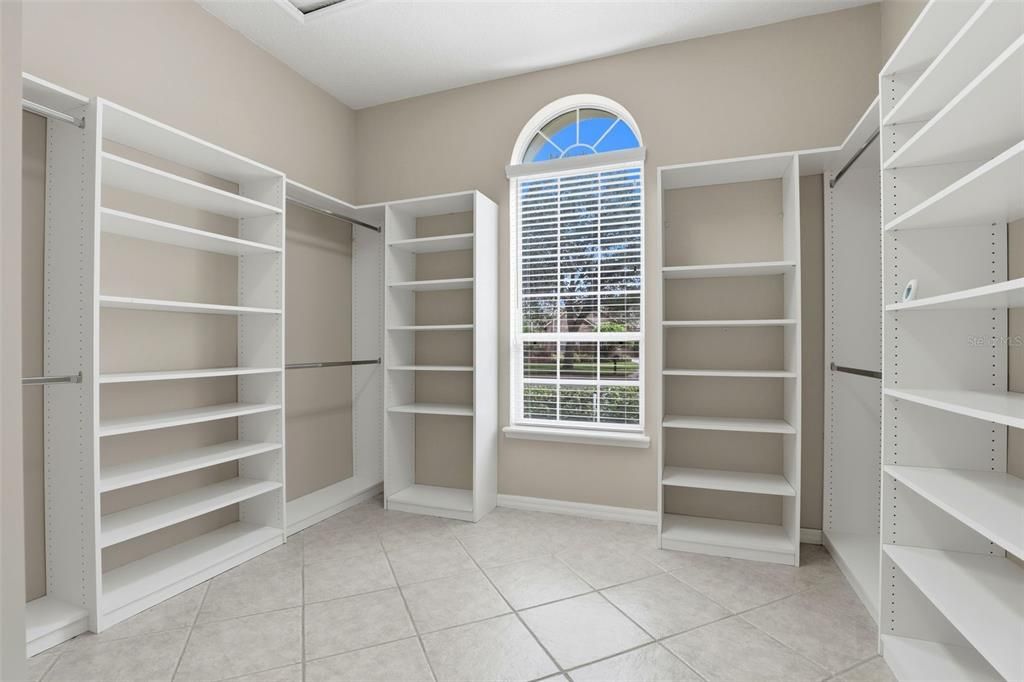 En Venta: $1,250,000 (4 camas, 5 baños, 3736 Pies cuadrados)