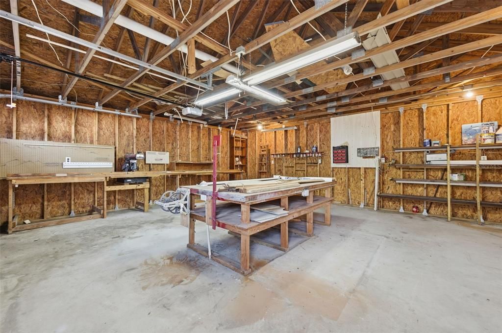 For Sale: $349,900 (3 beds, 2 baths, 1640 Square Feet)