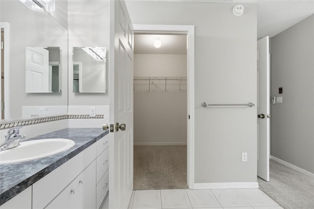 For Sale: $349,900 (3 beds, 2 baths, 1640 Square Feet)