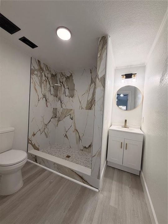 En Venta: $498,500 (5 camas, 3 baños, 2054 Pies cuadrados)