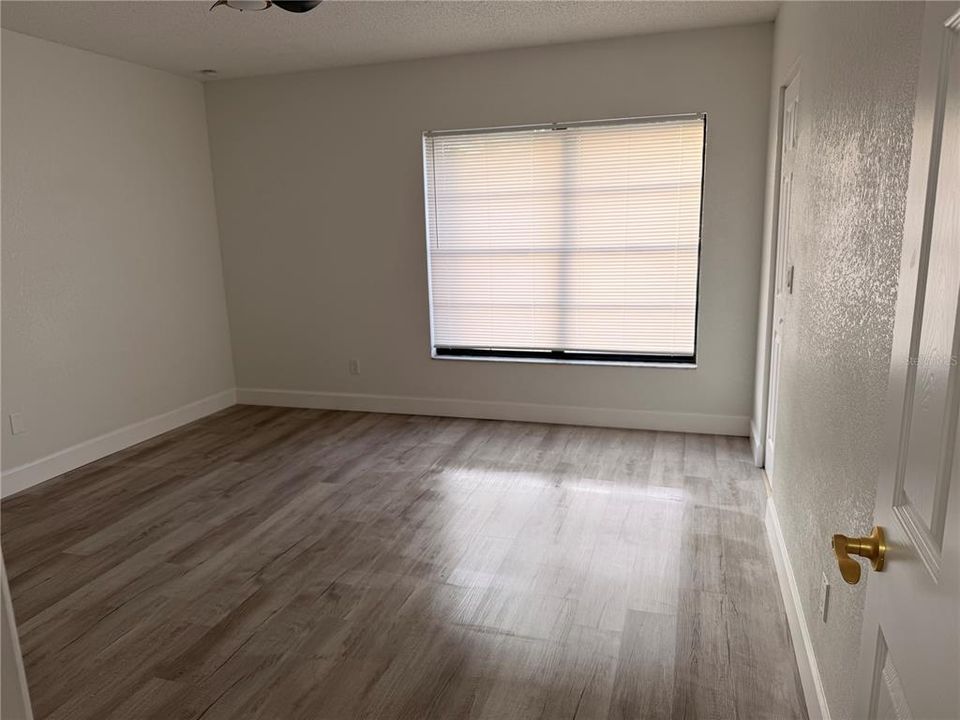 En Venta: $498,500 (5 camas, 3 baños, 2054 Pies cuadrados)