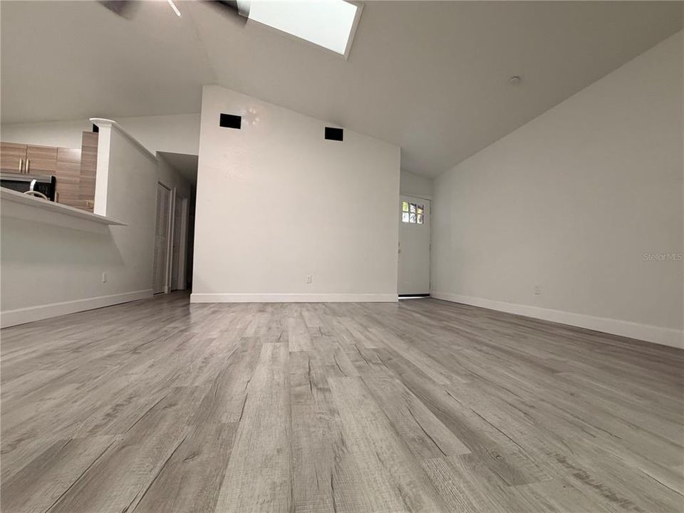 En Venta: $498,500 (5 camas, 3 baños, 2054 Pies cuadrados)