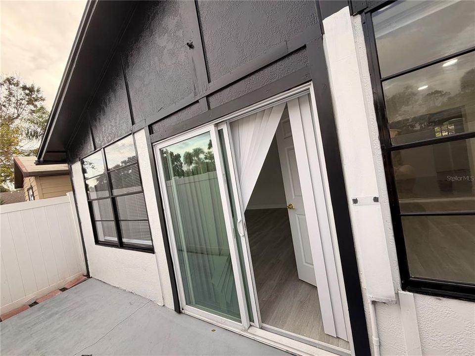 En Venta: $498,500 (5 camas, 3 baños, 2054 Pies cuadrados)