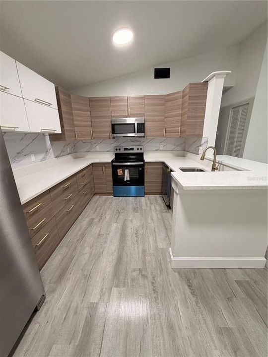 En Venta: $498,500 (5 camas, 3 baños, 2054 Pies cuadrados)