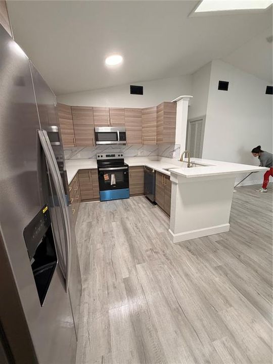 En Venta: $498,500 (5 camas, 3 baños, 2054 Pies cuadrados)