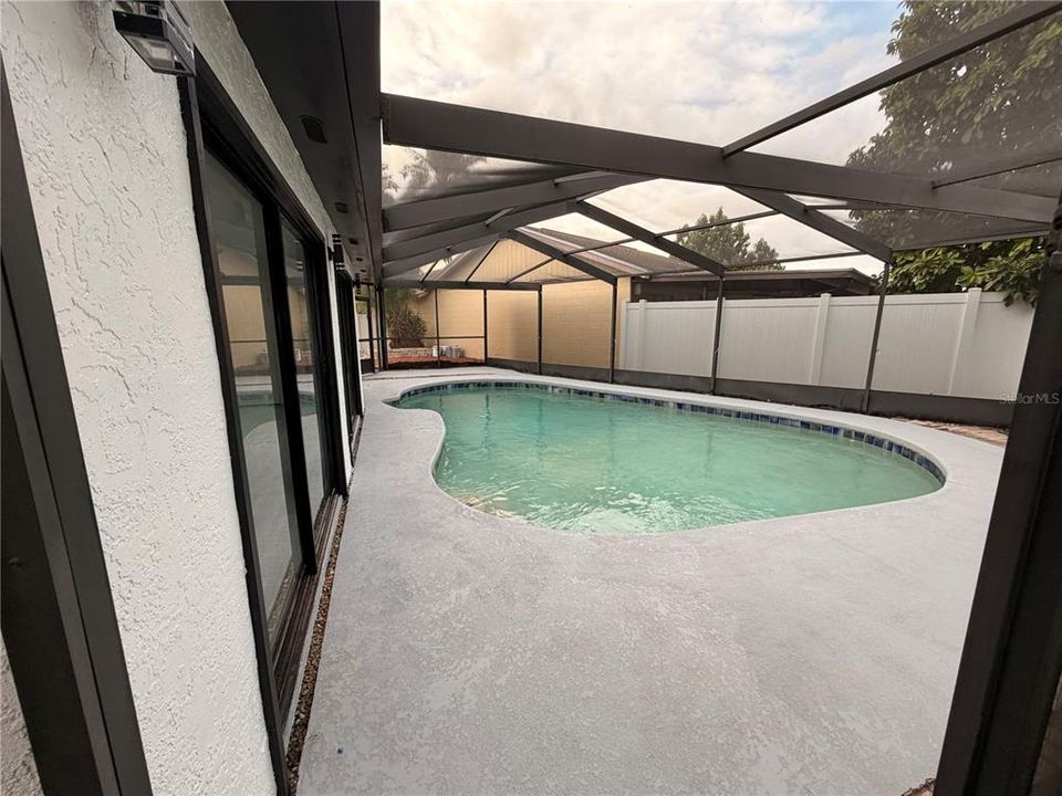 En Venta: $498,500 (5 camas, 3 baños, 2054 Pies cuadrados)