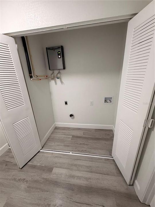 En Venta: $498,500 (5 camas, 3 baños, 2054 Pies cuadrados)