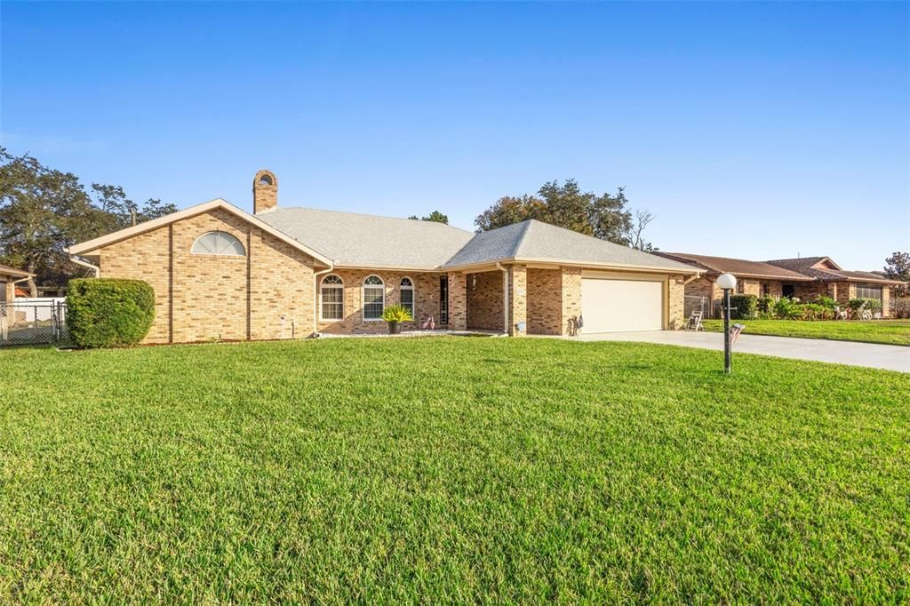 На продажу: $400,000 (3 спален, 2 ванн, 1911 Квадратных фут)