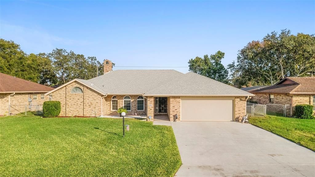 На продажу: $400,000 (3 спален, 2 ванн, 1911 Квадратных фут)