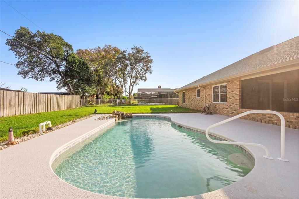 На продажу: $400,000 (3 спален, 2 ванн, 1911 Квадратных фут)