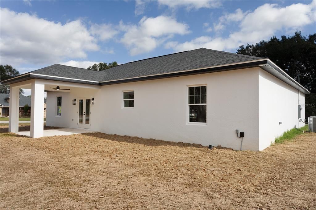 На продажу: $319,900 (3 спален, 2 ванн, 1477 Квадратных фут)